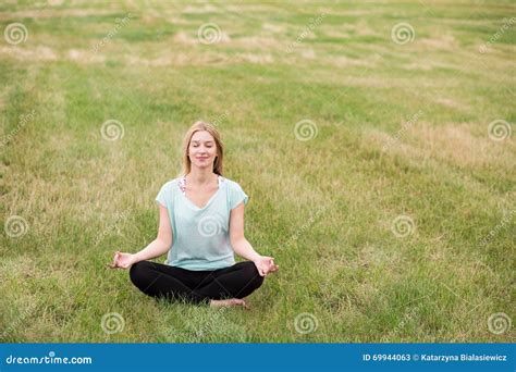 Practicing Mindfulness Meditation in Nature Stock Image - Image of female, outdoor: 69944063