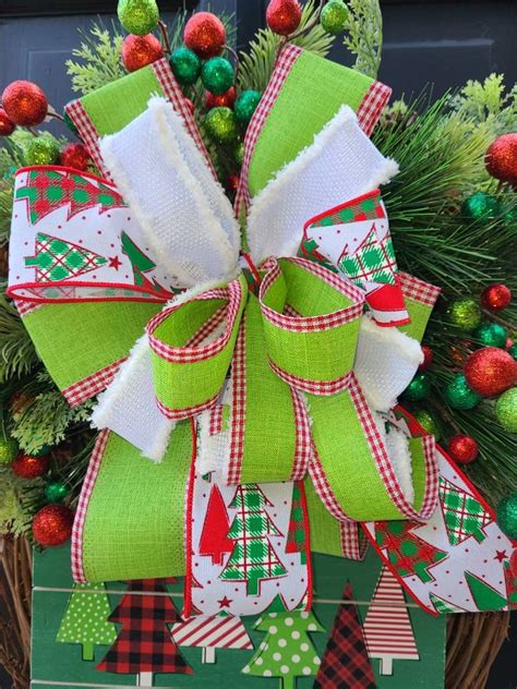 Merry Christmas Red And Green Wreath Traditional Xmas Decor Etsy