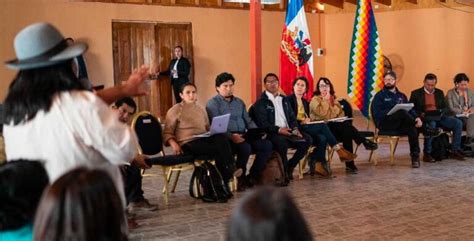 Presidente Boric Sostuvo Reuni N Con Representantes De Pueblos