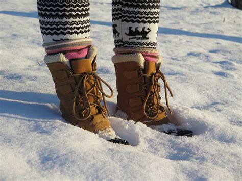 What to Look for in Snow Boots - Boot Tips from Sterling Foot Doctor