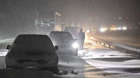 Freddo Estremo In Svezia Centinaia Di Auto Bloccate Dalla Neve Imola