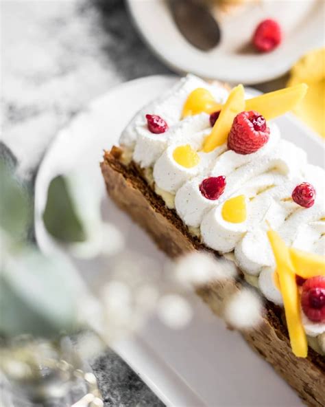 Mille Feuille maison Pâte feuilletée crème légère compotée de