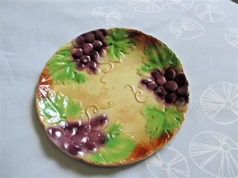 Ancienne Assiette En Barbotine D Cor De Grappes De Raisin Collection