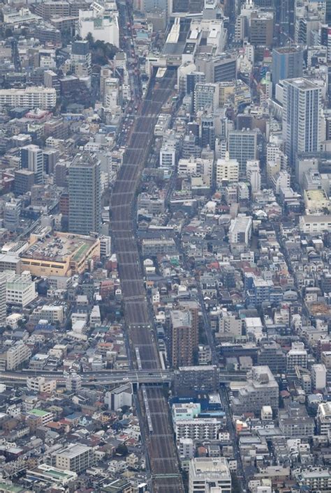 京浜東北線と東海道線で運転見合わせ 大森駅付近で火災 写真特集15 毎日新聞