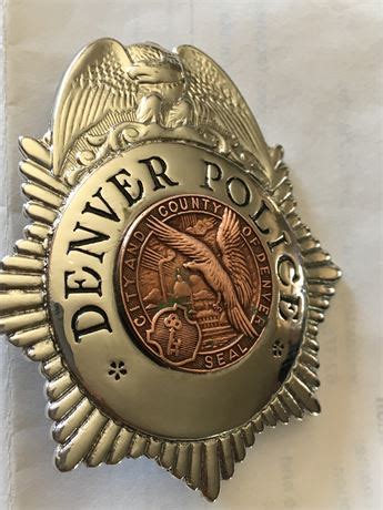 Collectors-Badges Auctions - Denver Colorado Police Officer