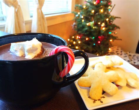 12 Holiday Food Comas Minty Hot Chocolate
