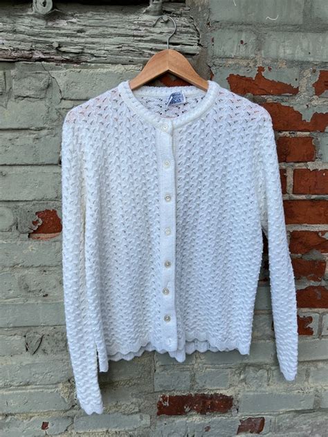 Vintage White Knit Button Gem