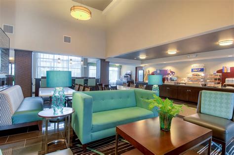 Holiday Inn Express & Suites Carlsbad Beach - 70 Photos & 88 Reviews ...