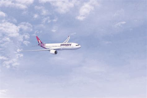 Hawaiian Airlines flight to Hilo makes emergency landing after cabin