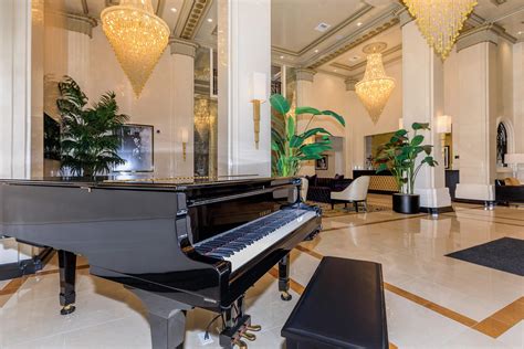 Broadway Palace Apartments - Photo Gallery