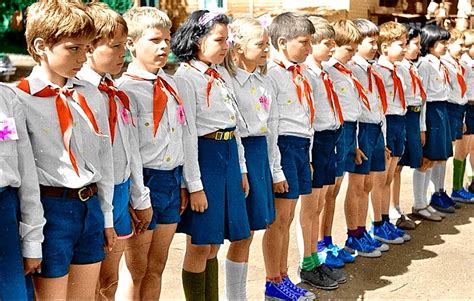 Ussr, Soviet, Les Scouts, Blonde Kids, School Uniform, Boy Shorts ...