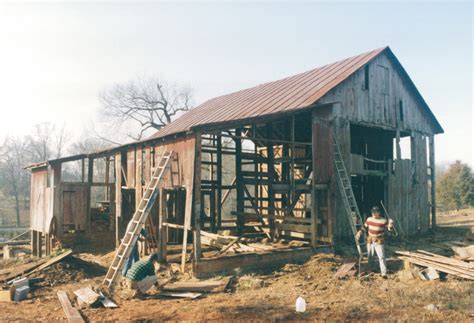 Restoring an old barn... part 3 - Handmade Houses... with Noah Bradley