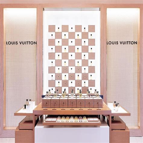 SHINSEGAE DEPARTMENT STORE Seoul South Korea The Louis Vuitton Eau