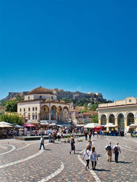 Plaza Monastiraki En Atenas Foto Editorial Imagen De Recorrido