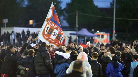 T Rk G C Friedberg Wie Der Pokalabend Zum Fu Ballfest Wurde