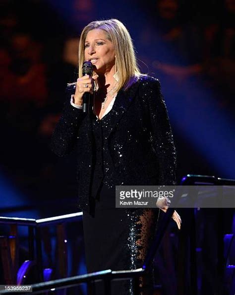 Barbra Streisand Singing Photos and Premium High Res Pictures - Getty ...