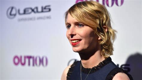 Chelsea Manning Case Judge Orders Release From Prison Bbc News