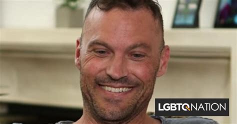 La estrella de 90210 Brian Austin Green habla sobre cómo apoya a su hijo gay frente al sombrero