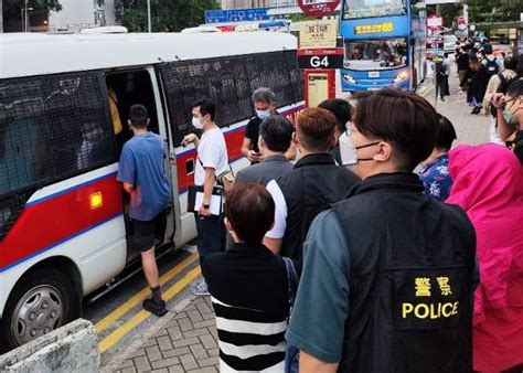 警東九龍搗兩非法竹館 3主持11賭客被捕 Oncc 東網 Line Today