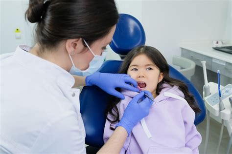 Razones por las que los niños deben visitar al dentista Dentista Urbina