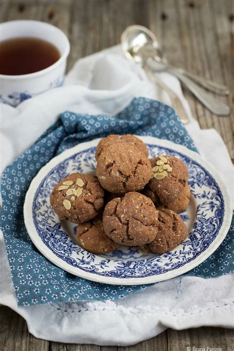 Biscotti Alle Mandorle Vegan E Senza Zucchero Ribes E Cannella