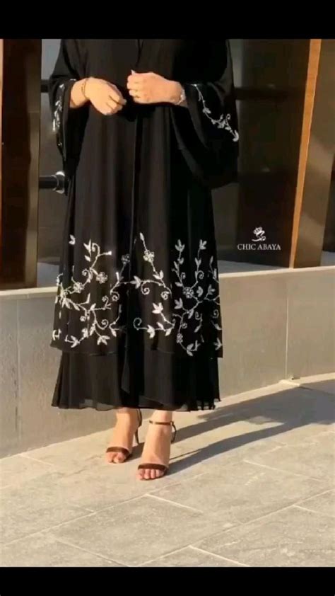 Pin By Zehra Ismat Hijab Fashion A On Abayas Abayas Fashion Hijab