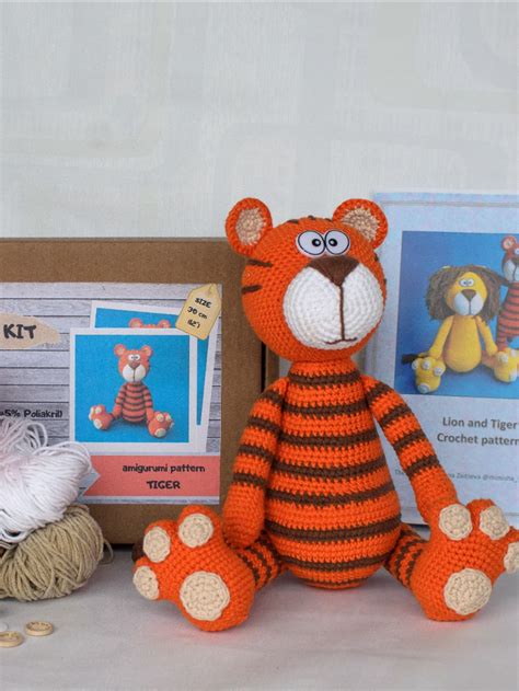 Hobbycraft Amigurumi Kit April Crowd Connection