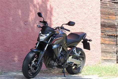 Prova Honda CB F Naked Divertente PERFORMANCEMAG IT