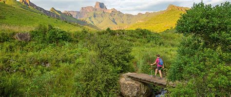 Explore the uKhahlamba Drakensberg Park: A Magnificent, Mountainous Landscape (GL)