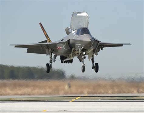 First vertical landing of an F-35B Lightning II March 18, 2010 ...