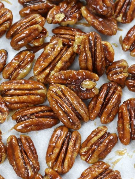 Quick And Easy Maple Glazed Pecans Glazed Pecans Pecan Recipes Spiced Pecans