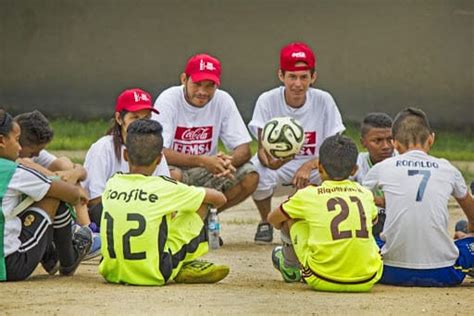 Red De Entrenadores Comunitarios De Coca Cola FEMSA Celebra Su 5to