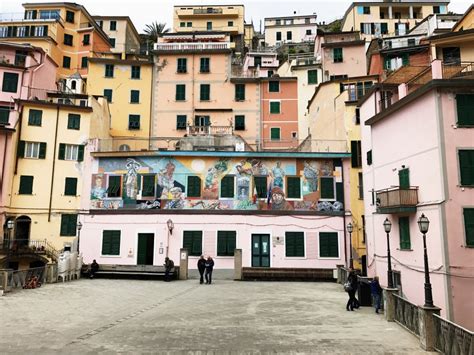 Riomaggiore Cinque Terre Travel Guide One Day In Cinque Terre