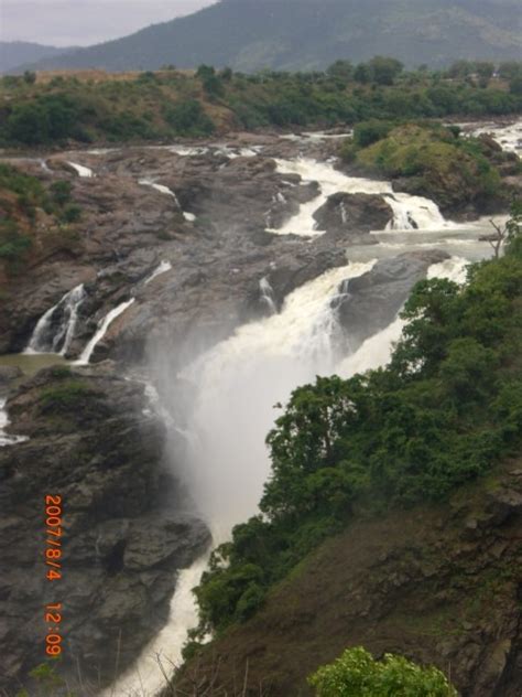 Barachukki & Gaganachukki Falls, Shivanasamudra – Fascinating beauties ...