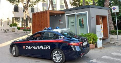 Rapinano Minorenni Mentre Vanno In Discoteca 4 Arresti A Riccione