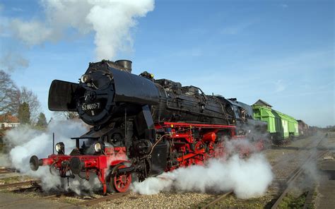 2560x1080 Resolution Red Black And Green Locomotive Train Train