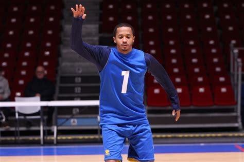 Basket Le Caen Bc Va D Buter L Ann E Avec Maurice Acker