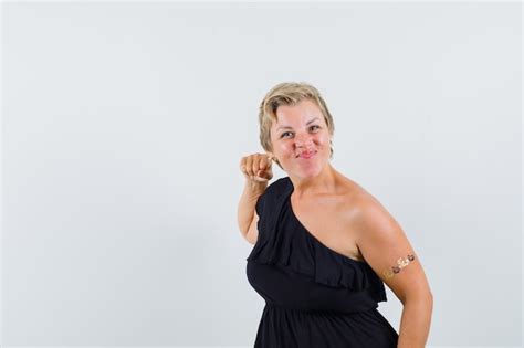 Femme mature sexy Photos téléchargez gratuitement des images de haute qualité Freepik