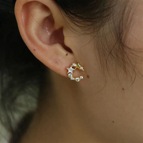 Fashion New Moon Stud Earrings For Women Minimal Cute Romantic Style