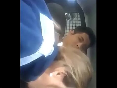 Policias De Mexico Cogiendo En Patrulla Xvideos