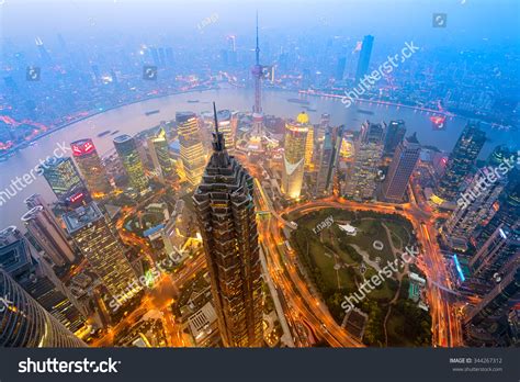 20,049 Shanghai Skyline Bund Images, Stock Photos, 3D objects ...