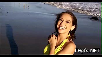 Chica caliente está teniendo sexo ardiente XVIDEOS