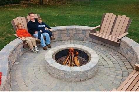 In ground/recessed seating around an in ground fire pit! | Outdoor fire ...