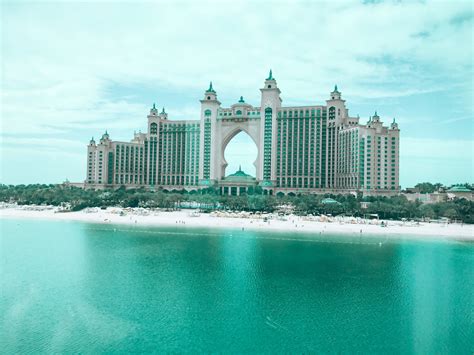 The Palm Jumeirah In Dubai Story Hero Traveler