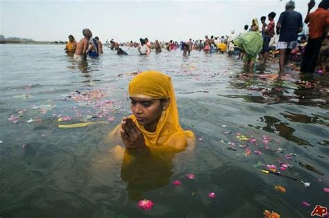 Agama Hindu: Gangga Sungai Suci Umat Hindu