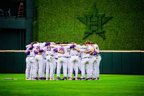 Lsu Baseball Transfer Portal Haul Ranked No 2 By D1 Baseball Sports Illustrated Lsu Tigers