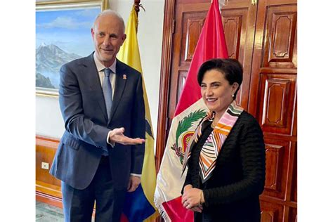 Canciller González Olaechea Sostuvo Reunión Con Su Par Ecuatoriana