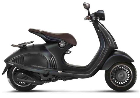 Vespa 946 Emporio Armani 2015 2016 Specs Performance And Photos