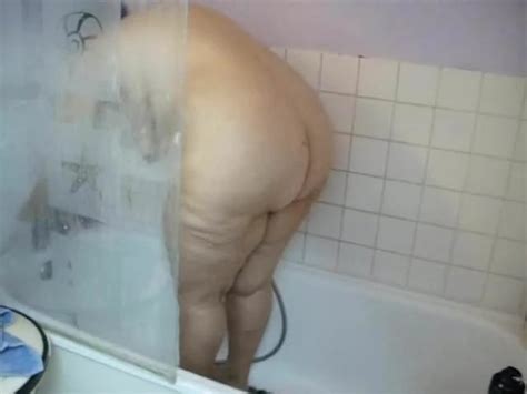 Isa A La Douche French Amateur Amateur Porn Xhamster