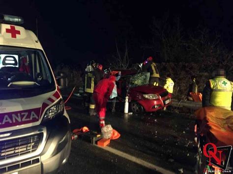 Caselle Torinese Brutto Incidente In Via Torino Due Feriti Foto